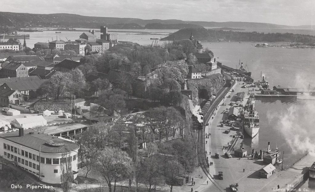 Skansen restaurant, senere Rondo, nederst til venstre.
